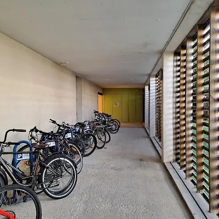 La Rochelle Centre Pour 4, Parking Gratuit * La Rochelle (Charente-Maritime)