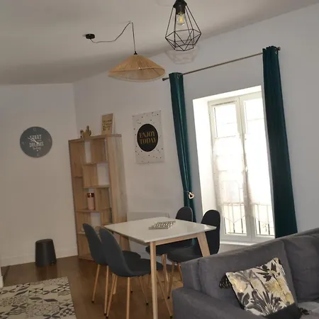 La Rochelle Centre Pour 4, Parking Gratuit La Rochelle (Charente-Maritime)